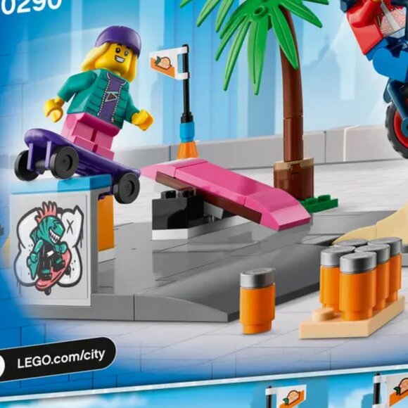 Brand New Lego City Skate Park 60290 Building Kit - Picture 3 of 9
